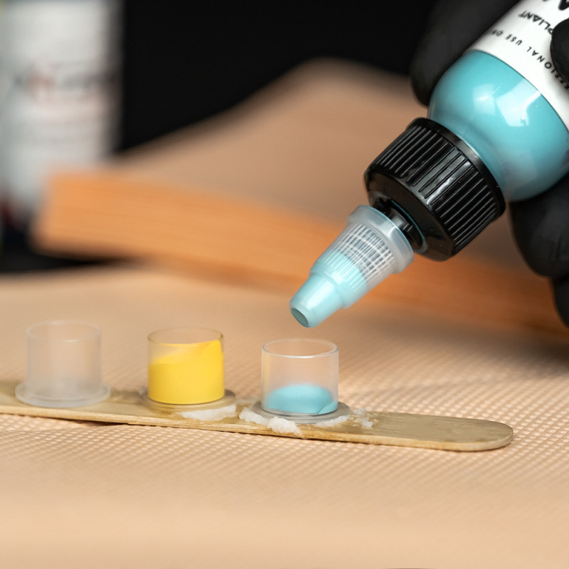 Kelímky na barvu 16ml se základnou 100ks